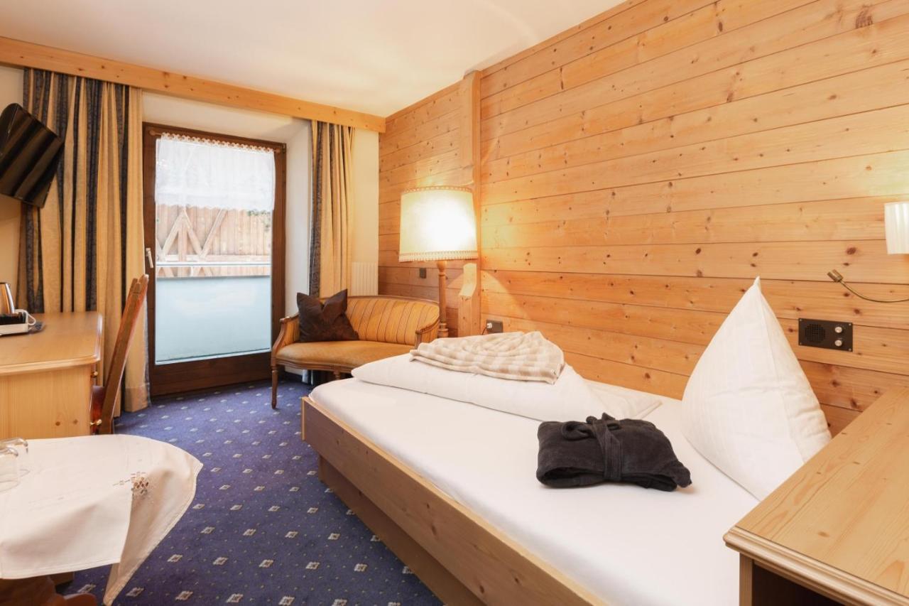 Familienhotel Adler Serfaus Room photo